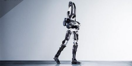 Paraplegics Learn to Walk with Virtual Legs using Exoskeletons